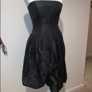 Ann Taylor Petite Strapless dress - 4P